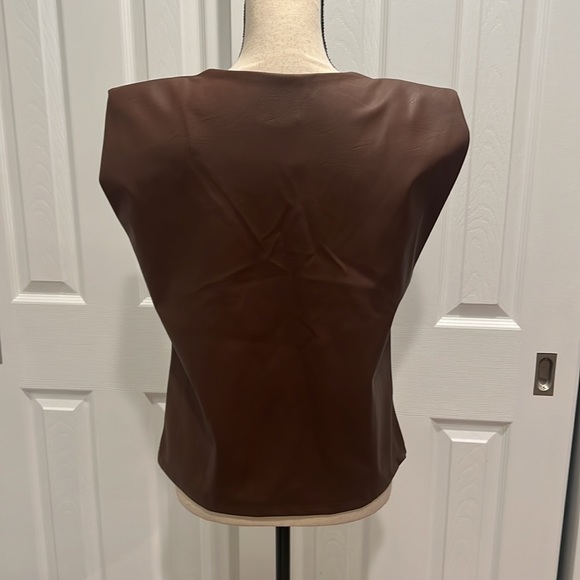 NWT Venti6 Brown Faux Leather Top - Picture 3 of 5